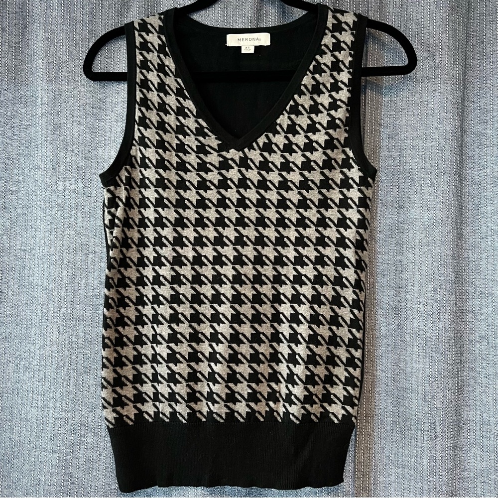Merona Women’s Houndstooth Sweater Vest, Black & Gray, XS